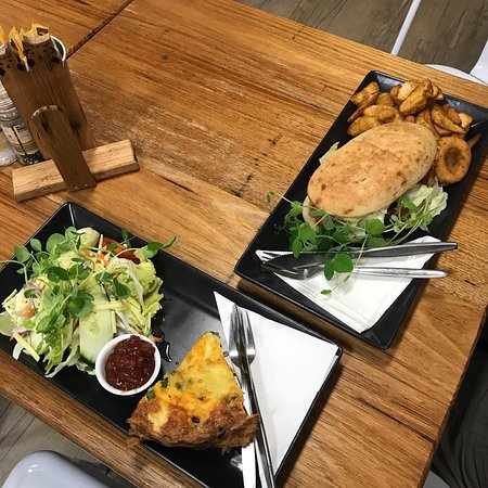 Two Little Owls Cafe - Southport Accommodation 0