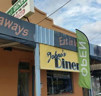 Johno's Diner - Southport Accommodation