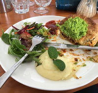 Lake Edge Cafe - Southport Accommodation