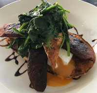 Six Sisters  a Pigeon - Accommodation Southport