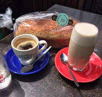 The Loaf  Lounge - Southport Accommodation