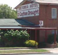 victoria hotel - Southport Accommodation