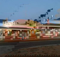 Watchem Hotel - Southport Accommodation