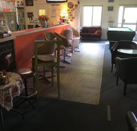 Serpentine Hotel - Accommodation Southport