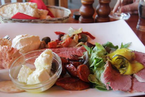 Tuki Retreat - Southport Accommodation 0