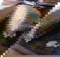 Roseberry Street Cafe - Accommodation Southport