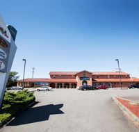Golf View Hotel - Motel - Southport Accommodation