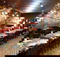 Ton Siams Restaurant - Southport Accommodation