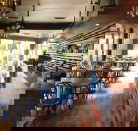 Absolute Thai Berowra - Southport Accommodation