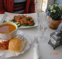 Le Beau Cafe - Southport Accommodation