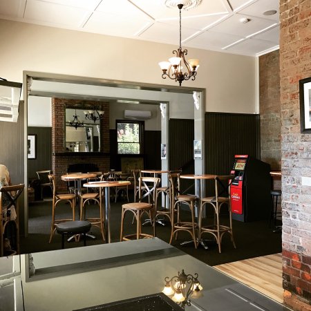 River Royal Inn - Southport Accommodation 0