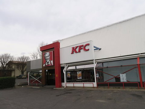 KFC COOMA - Accommodation Southport 0
