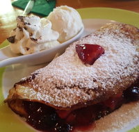 Miss Heidi's Tea House - Southport Accommodation