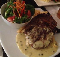 Bowning Hotel Dining Room - Accommodation Southport