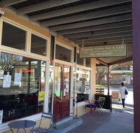 Concept Coffee Bar  Cafe - Accommodation Southport