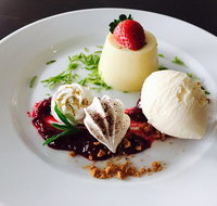 East Fusion Restaurant - Southport Accommodation