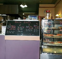 Mal's Pizza Bite - Southport Accommodation