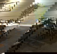 Rose's Restaurant - Southport Accommodation