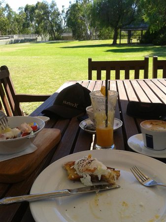 Deniliquin NSW Southport Accommodation