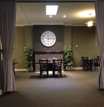 The Dining Room At The Imperial Hotel - Southport Accommodation 0