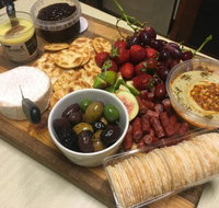 The Universal Eatery - Southport Accommodation