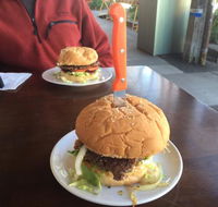 Thunderbolts Cafe  Takeaway - Southport Accommodation