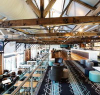 Honeysuckle Hotel - Southport Accommodation