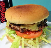 Leeton Tourist Supermarket - Accommodation Southport