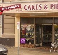 McKeoughs Cake Shop - Southport Accommodation