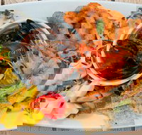 Mumm's on the Myall - Southport Accommodation