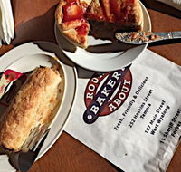 Round about Bakery - Southport Accommodation