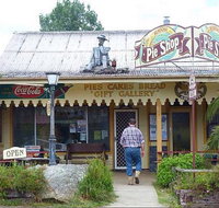 Bemboka Pie Shop - Southport Accommodation