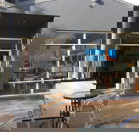 Main Deck Cafe - Accommodation Southport