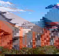 Peak Hill Ex-Services  Citizens Club - Southport Accommodation