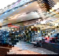 Bernie's Diner - Southport Accommodation