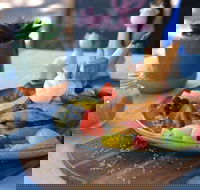 Mr Giraffe - Accommodation Southport