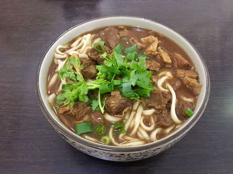 Swanky Noodle Restaurant - Southport Accommodation 0