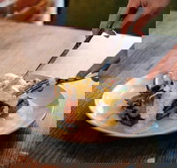 Dingles Cafe  Bar - Accommodation Southport