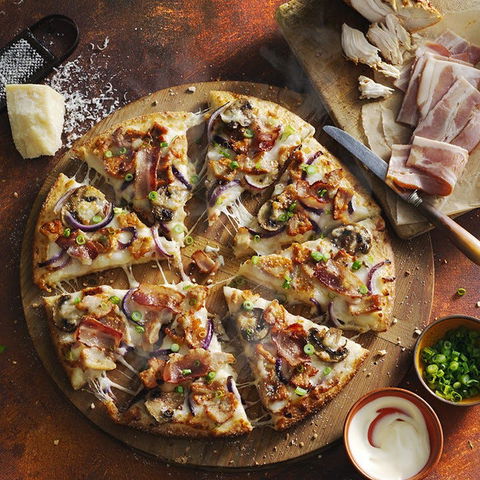 Domino's - Port Douglas - Southport Accommodation 0