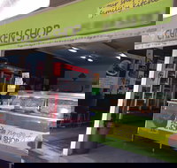 Robin's Nest Chicken Shop - Accommodation Southport