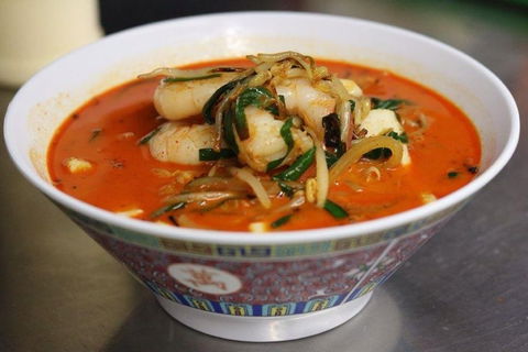 Two Hans - Southport Accommodation 1