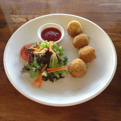 Chicken On Charcoal - Accommodation Southport 0