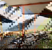 Enzo's On The Beach - Accommodation Southport