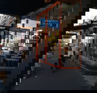 Shake N' Bake - Accommodation Southport