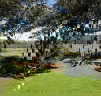 Woodlands Wines - Southport Accommodation