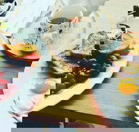 Zeins Authentic - Southport Accommodation