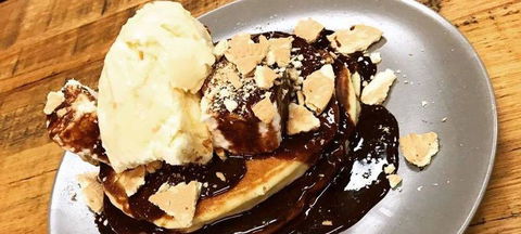 Black Sesame - Southport Accommodation 1