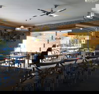 Cardian's Coffee Lounge - Southport Accommodation