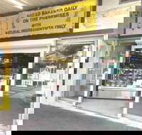 Mortdale Hot Bread - Southport Accommodation