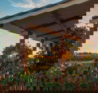 Caf in the Vines - Southport Accommodation